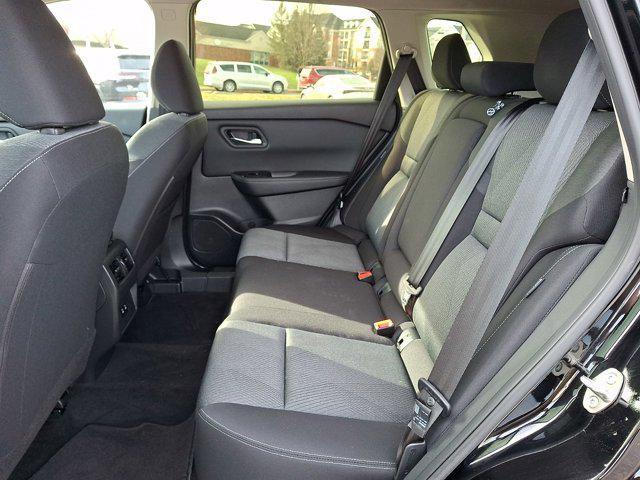 2024 Nissan Rogue SV FWD