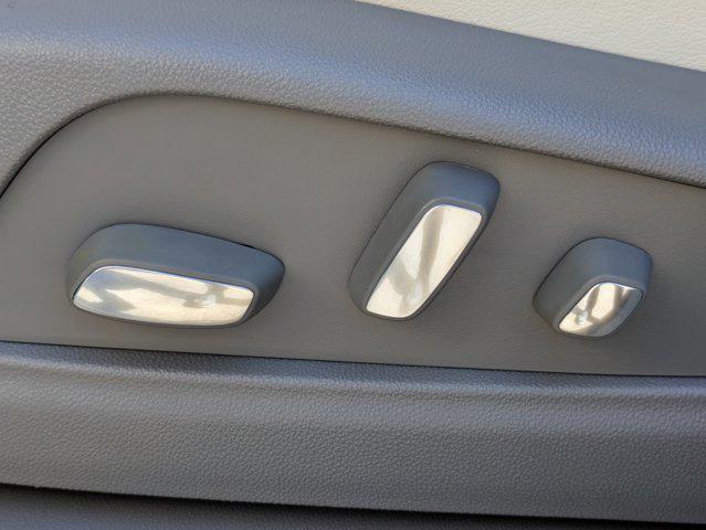 2026 Cadillac XT5 Premium Luxury FWD