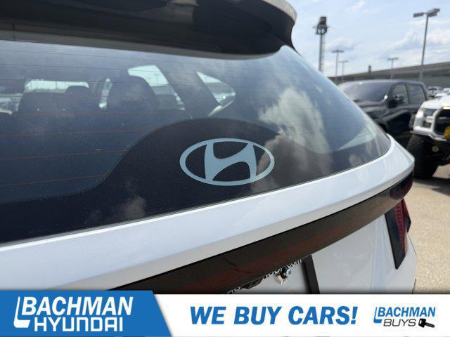 2026 Hyundai Tucson Hybrid Blue SE