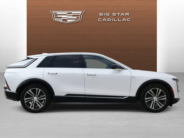 2024 Cadillac iQ Luxury w/1SC