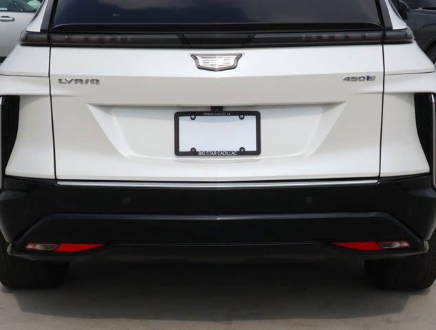 2024 Cadillac iQ Luxury w/1SC