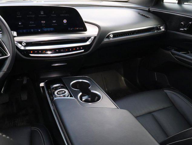 2024 Cadillac iQ Luxury w/1SC