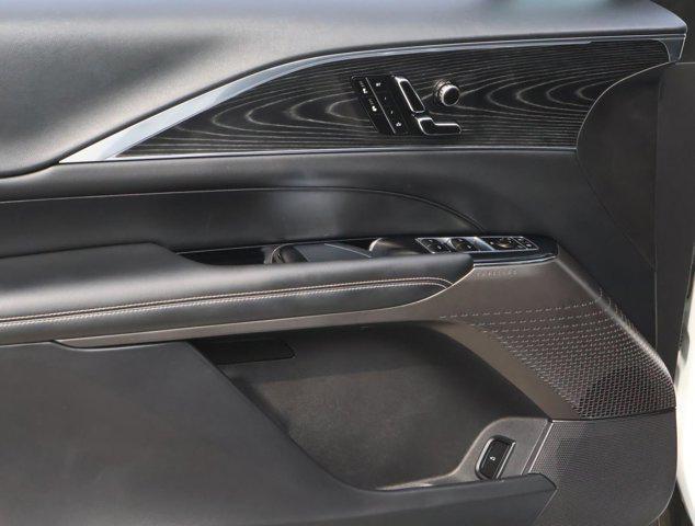 2024 Cadillac iQ Luxury w/1SC