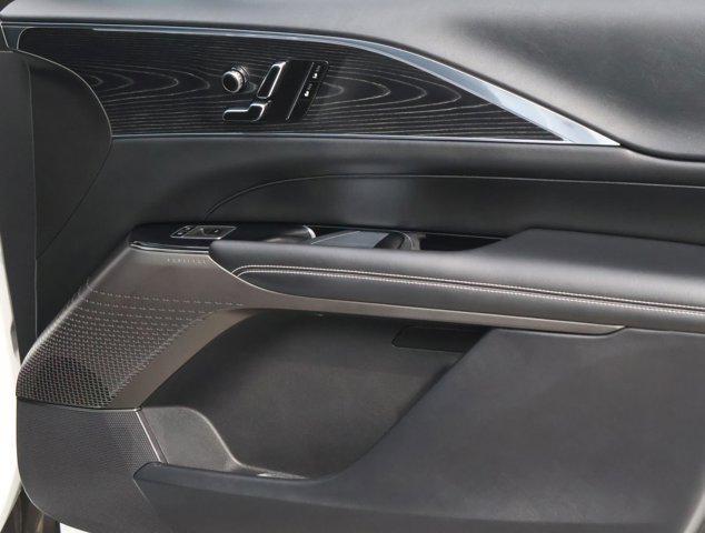 2024 Cadillac iQ Luxury w/1SC