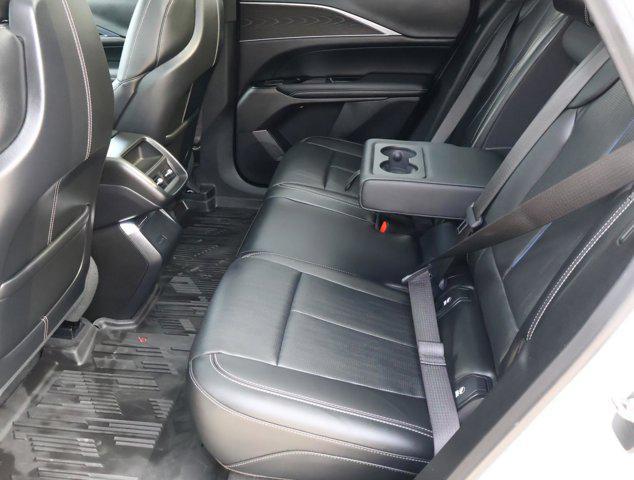 2024 Cadillac iQ Luxury w/1SC