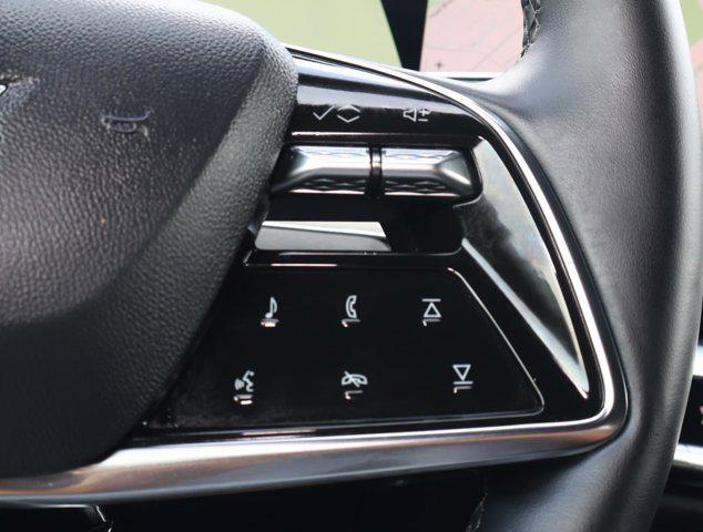 2024 Cadillac iQ Luxury w/1SC