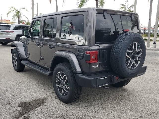 2026 Jeep Wrangler 4-Door Sahara 4x4