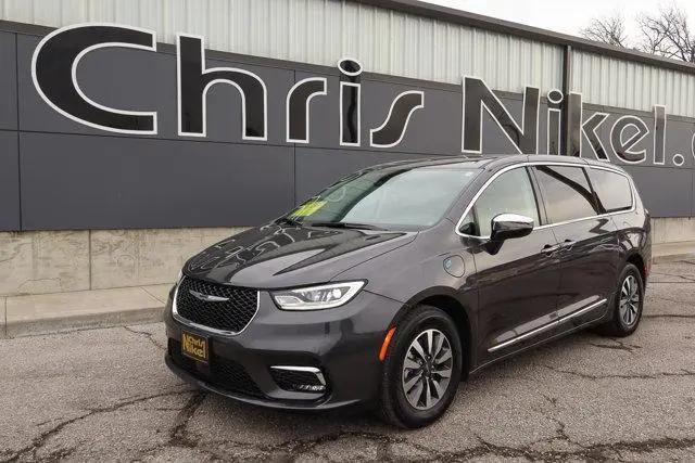 2023 Chrysler Pacifica Hybrid Limited for sale in Broken Arrow, OK