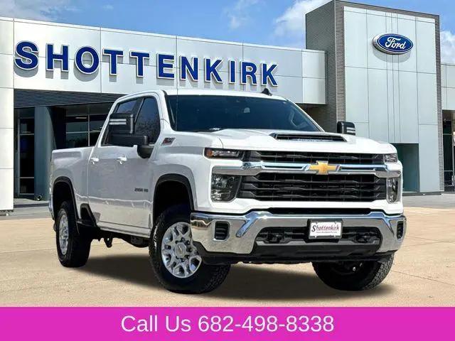 2024 Chevrolet Silverado 2500HD 4WD Crew Cab Standard Bed LT for sale in Granbury, TX