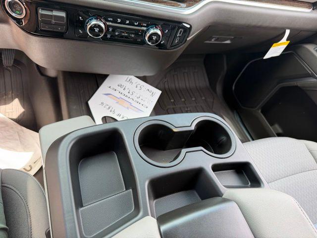 2026 GMC Sierra 1500 Crew Cab, Short Bed, SLE, 4WD