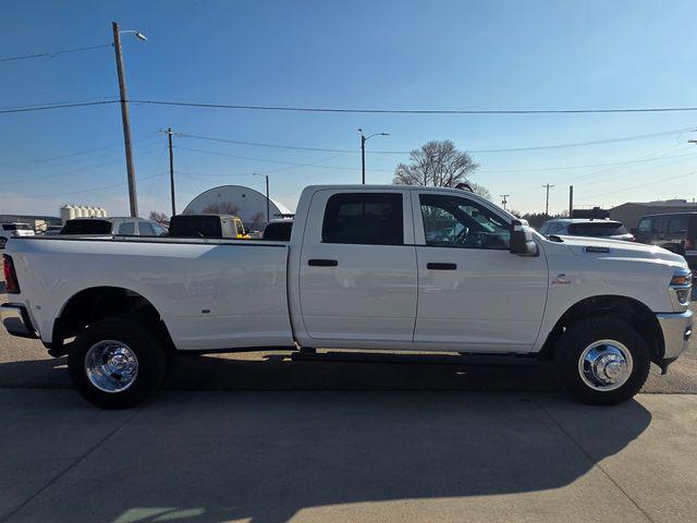 2026 Ram 3500 Tradesman Crew Cab 4x4 8' Box