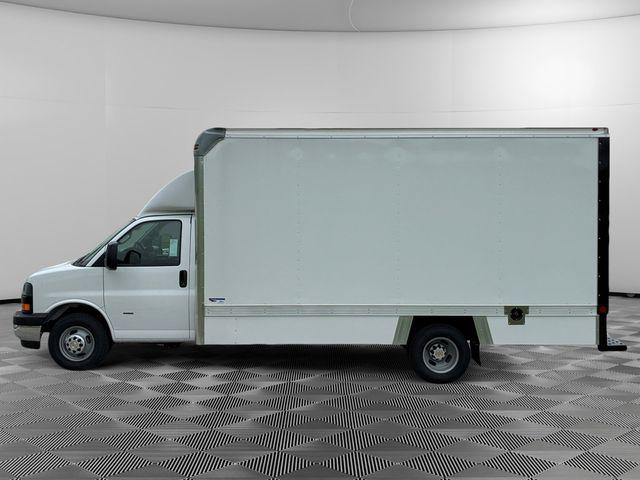 2026 Chevrolet Express Cutaway Work Van