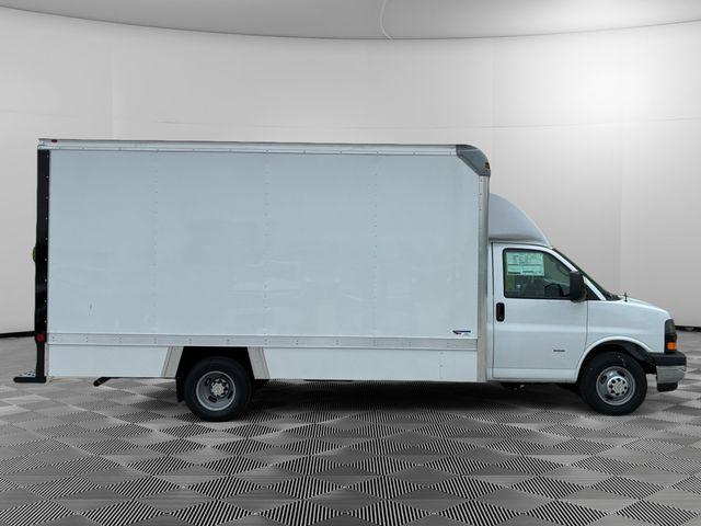2026 Chevrolet Express Cutaway Work Van