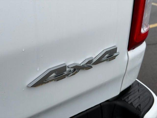 2022 Ram 1500 Big Horn Crew Cab 4x4 5'7" Box