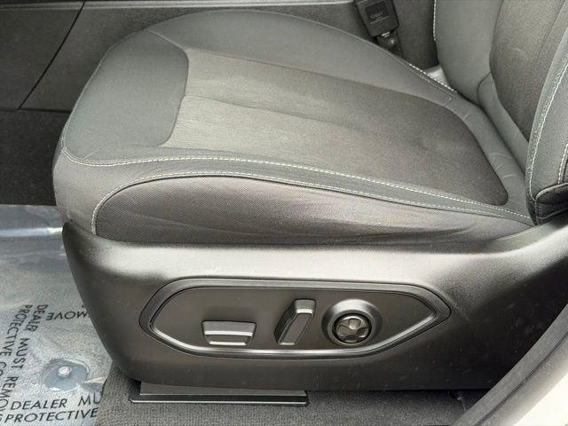 2023 Jeep Grand Cherokee Laredo 4x4