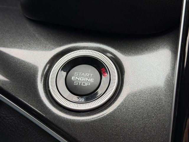 2023 Jeep Grand Cherokee Laredo 4x4
