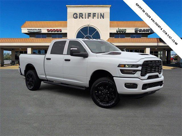 2026 RAM Ram 2500 RAM 2500 BLACK EXPRESS CREW CAB 4X4 64 BOX