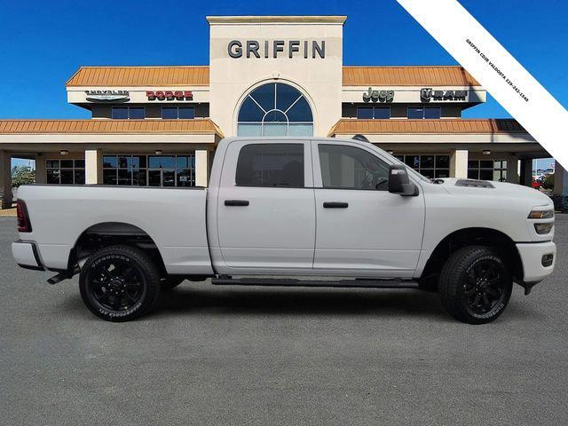 2026 RAM Ram 2500 RAM 2500 BLACK EXPRESS CREW CAB 4X4 64 BOX