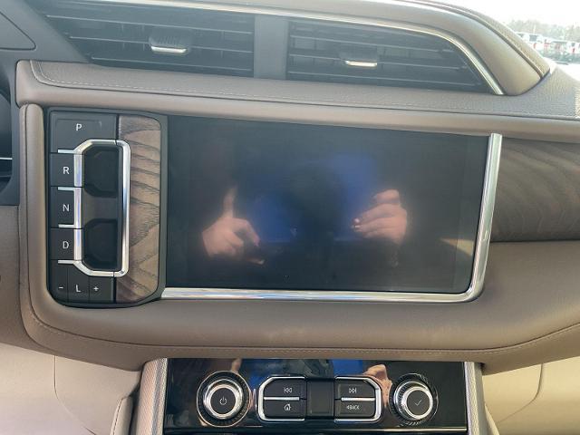 2023 GMC Yukon XL 4WD Denali