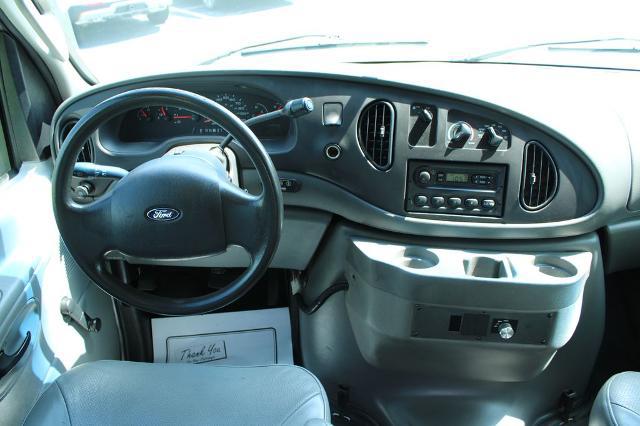 2007 Ford E-250 Commercial