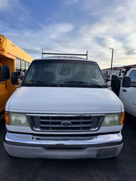 2003 Ford E-350 Cutaway Standard for sale in Albuquerque, NM
