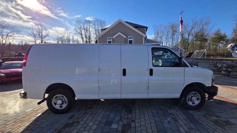 2020 Chevrolet Express Cargo Van RWD 2500 Extended Wheelbase WT