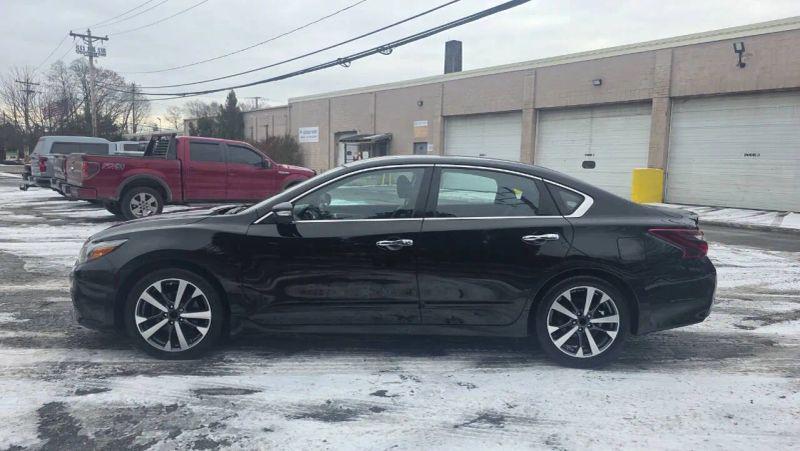 2017 Nissan Altima 2.5 SR