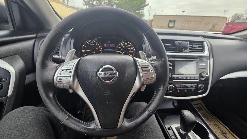 2017 Nissan Altima 2.5 SR