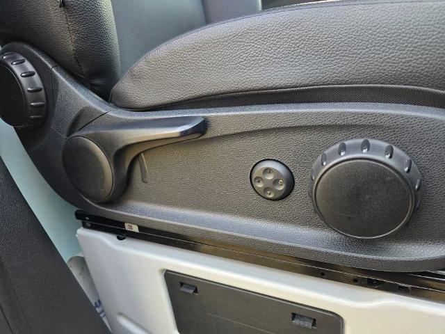 2024 Mercedes-Benz Sprinter 2500 144 WB Standard Roof Cargo