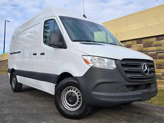 2024 Mercedes-Benz Sprinter 2500 144 WB Standard Roof Cargo