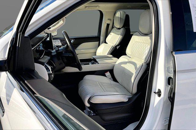 2023 Lincoln Navigator Black Label