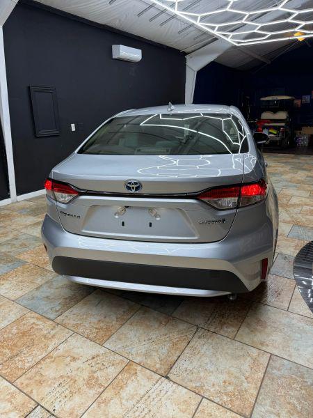 2022 Toyota Corolla Hybrid LE