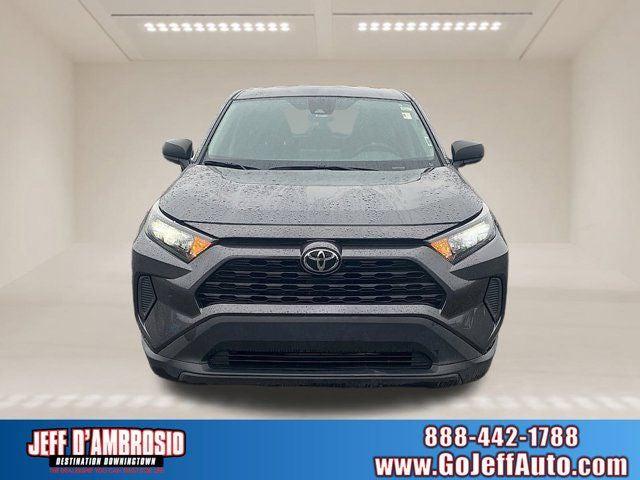 2022 Toyota RAV4 LE 2022 Toyota RAV4 LE