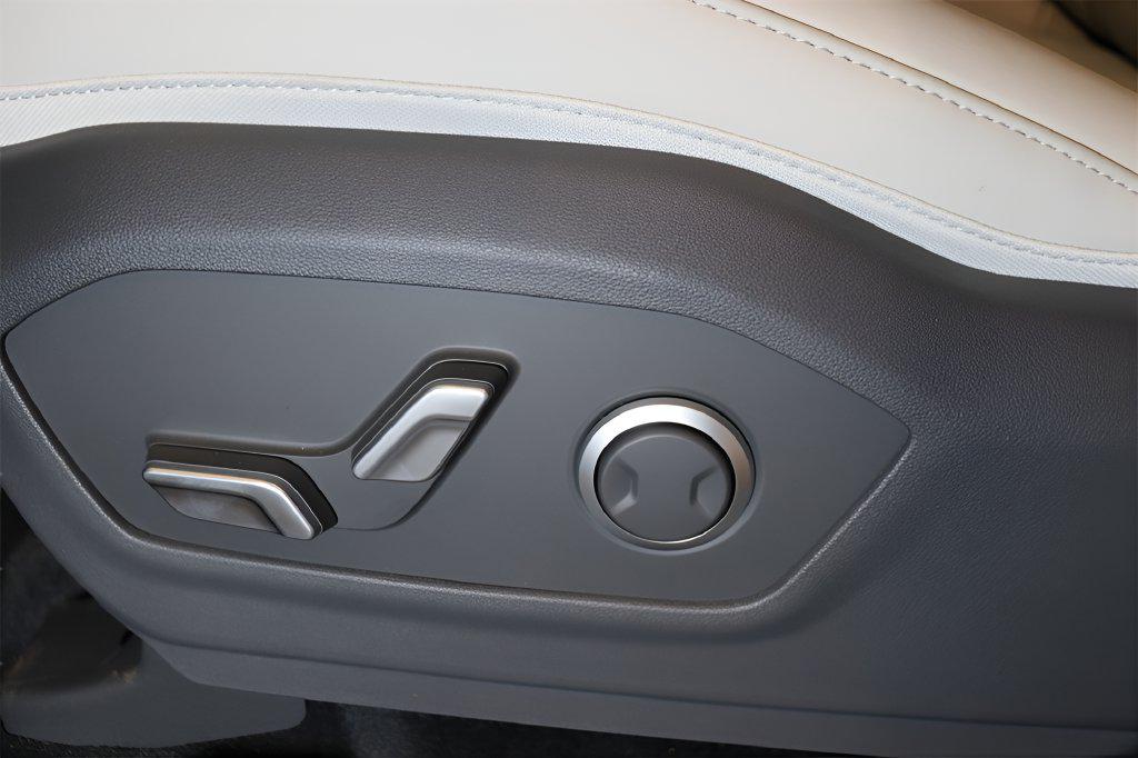 2026 Hyundai Santa Fe SEL - Photo 12
