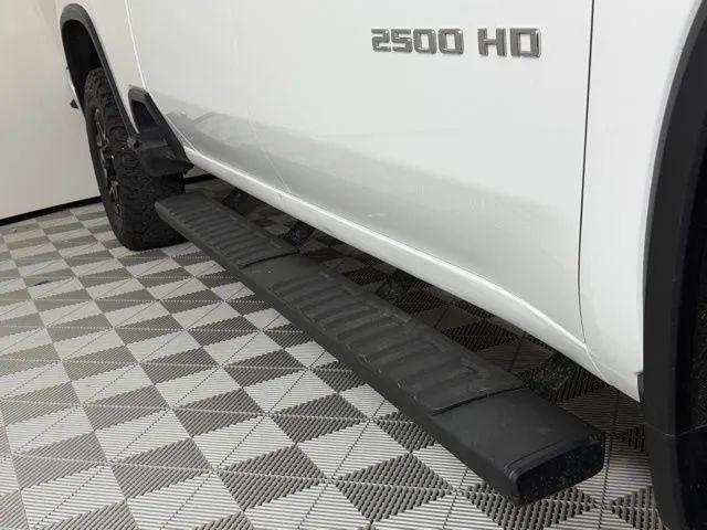 2023 Chevrolet Silverado 2500HD 4WD Crew Cab Standard Bed LT