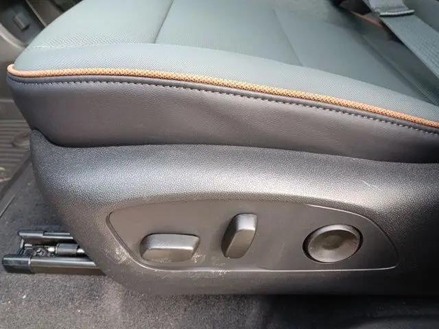 2026 GMC Acadia AT4 AWD