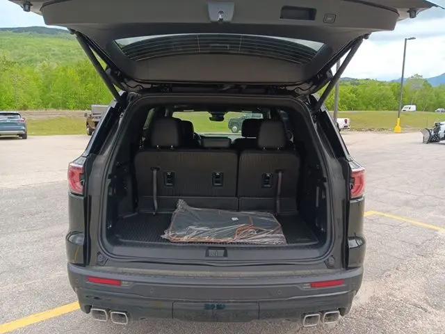 2026 GMC Acadia AT4 AWD