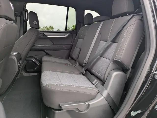 2026 GMC Acadia Elevation FWD