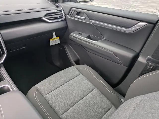 2026 GMC Acadia Elevation FWD