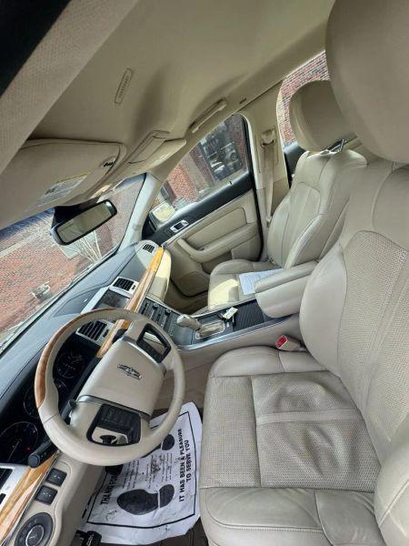 2011 Lincoln MKS Base