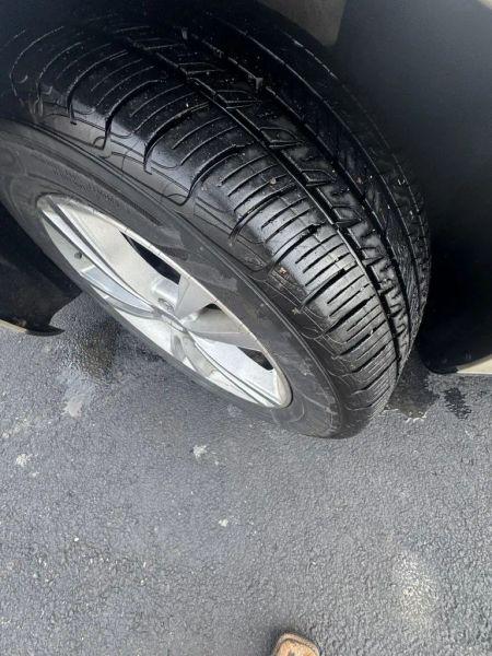 2011 Lincoln MKS Base