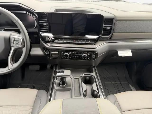 2026 Chevrolet Silverado 1500 4WD Crew Cab Short Bed ZR2
