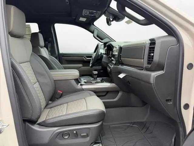 2026 Chevrolet Silverado 1500 4WD Crew Cab Short Bed ZR2