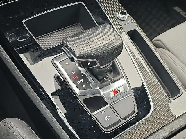 2022 Audi SQ5 Premium Plus TFSI quattro Tiptronic