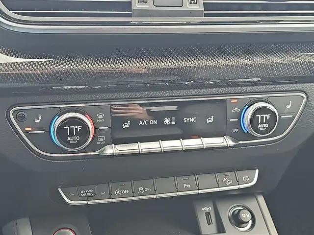 2022 Audi SQ5 Premium Plus TFSI quattro Tiptronic