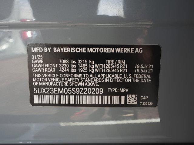 2025 BMW X7 xDrive40i