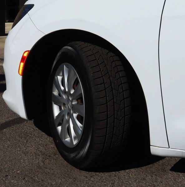 2020 Chrysler Voyager L