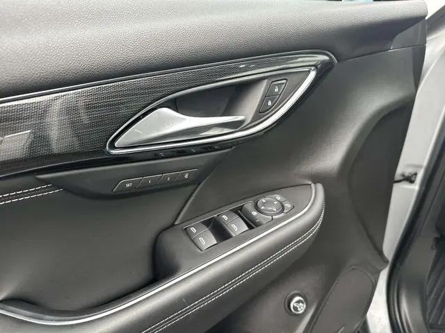 2023 Buick Envision Essence AWD