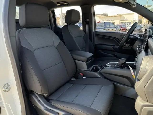 2026 Chevrolet Colorado WT, RWD