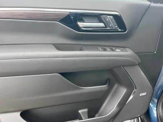 2026 Chevrolet Tahoe 4WD Premier